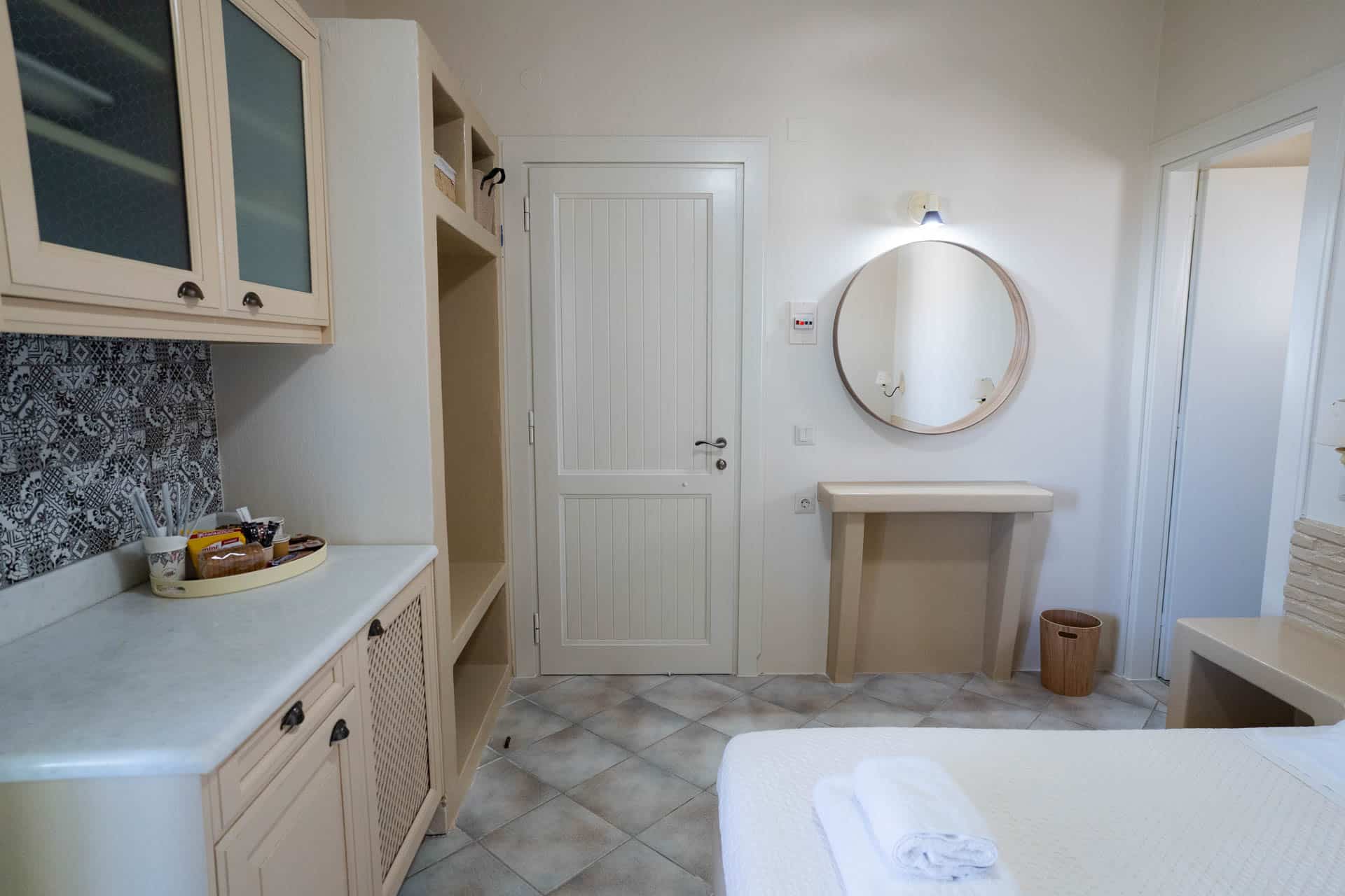 places-to-stay-in-koufonissia-standard-double-room-6 svg+xml;charset=utf