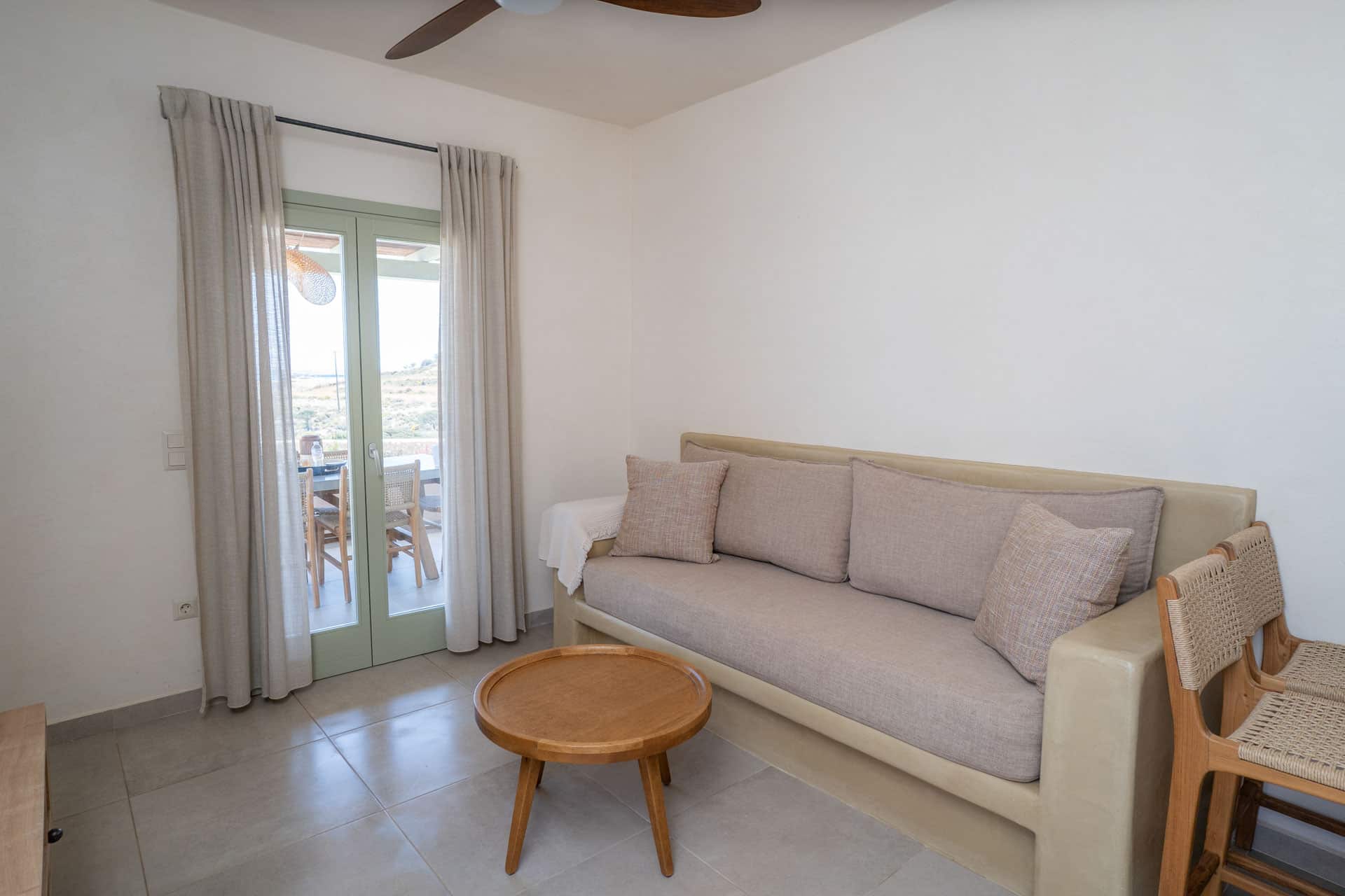 small-cyclades-houses-iraklia-1 svg+xml;charset=utf