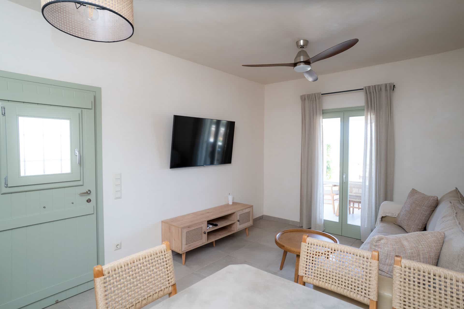 small-cyclades-houses-iraklia-5 svg+xml;charset=utf