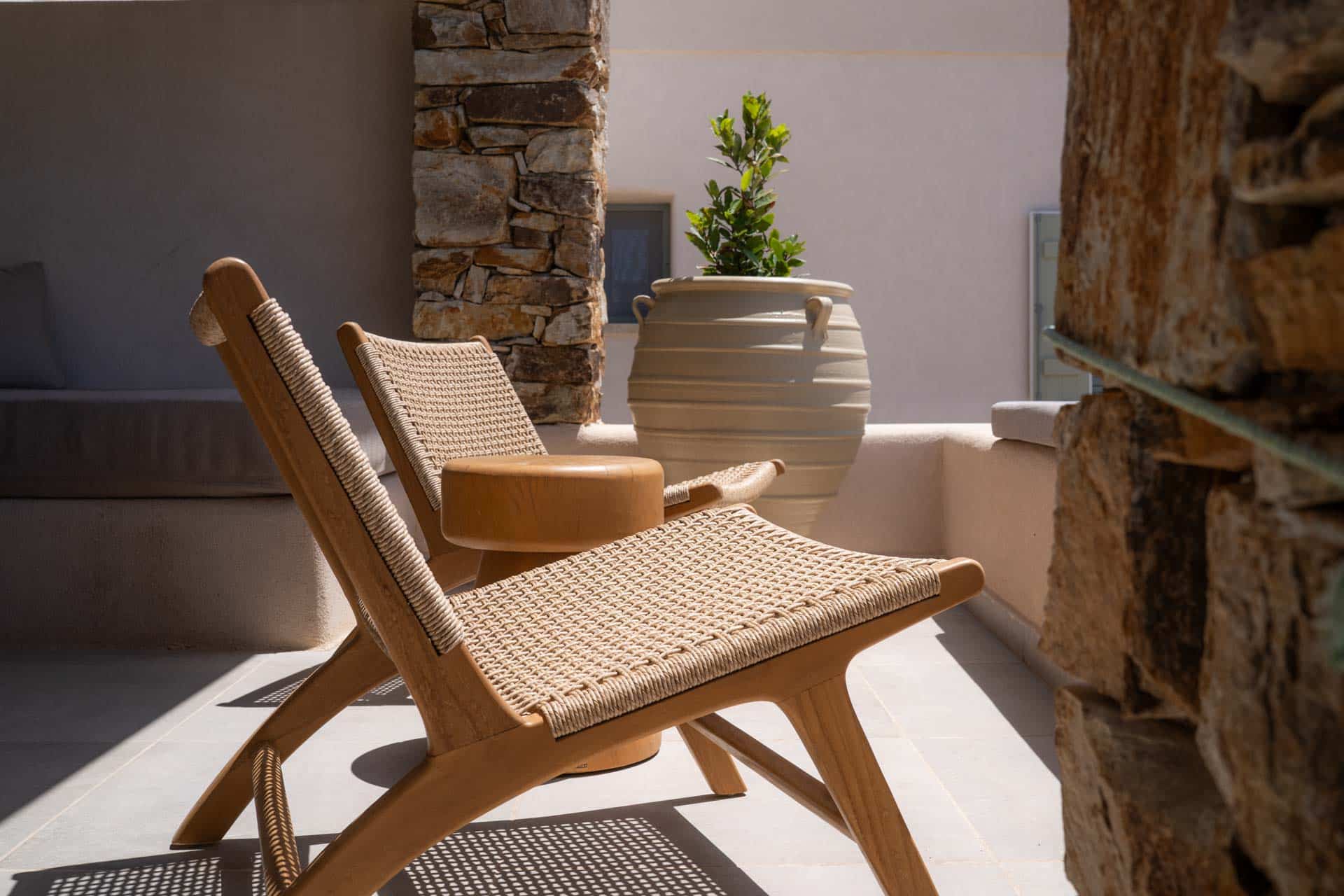 small-cyclades-houses-schinoussa-33 svg+xml;charset=utf